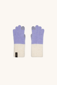 Pair of KASUMI women's alpaca touchscreen gloves in Lavender Cream