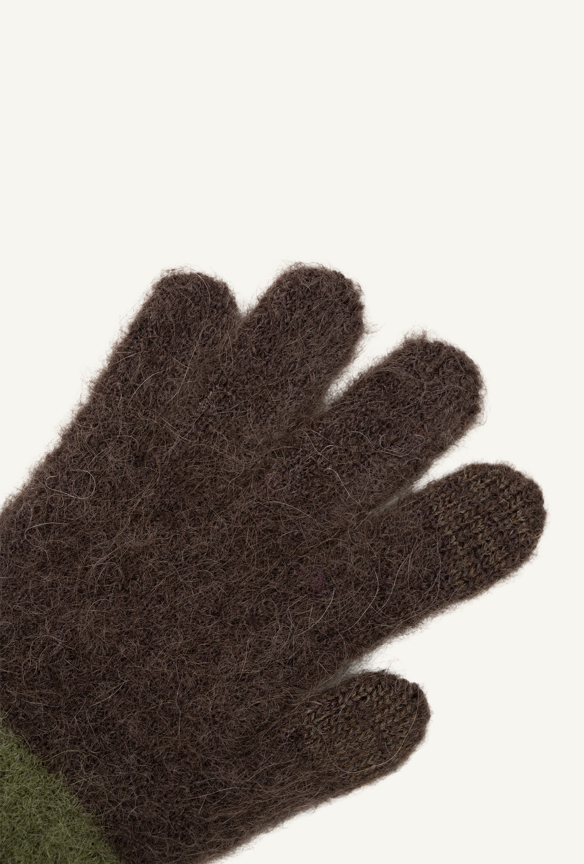 KASUMI women's alpaca touchscreen gloves, close-up of the knit and Eletex II fingertip