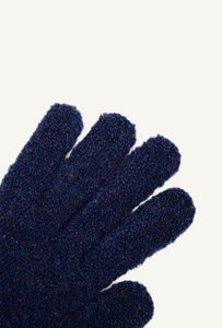 MOKO touchscreen gloves in Dark Plum, close-up of the knit and Eletex II conductive fingertip