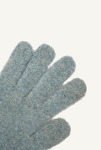 MOKO touchscreen gloves in Seafoam Green, close-up of the knit and Eletex II conductive fingertip